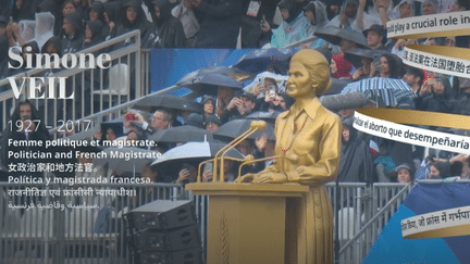 Dix statues de femmes, dont celle de Simone Veil, ont été présentées lors de la cérémonie d'ouverture des JO le 26 juillet 2024. (CAPTURE D'ECRAN / FRANCE TELEVISIONS)