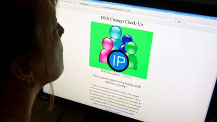 Les utilisateurs infect&eacute;s par le DNS Changer peuvent se rendre sur le site&nbsp;dcwg.org pour trouver de l'assistance. (KAREN BLEIER / AFP)