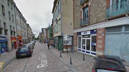 Le plancher du magasin Noz, dans la rue Saint-Malo, à Rennes, s'est effondré, samedi 19 novembre 2016.&nbsp; (GOOGLE MAPS)