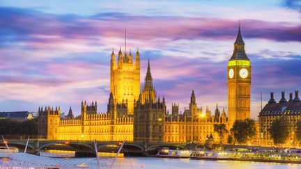 Big Ben et le Parlement britannique au crépuscule à Londres (G-B). (CONCEPTUAL IMAGES/SCIENCE PHOTO  / PHR / AFP)