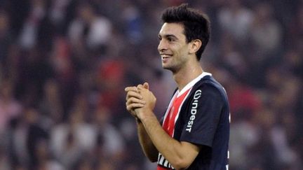 Javier Pastore (PSG) au milieu des Bordelais