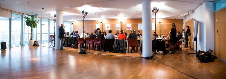 Le jury du Prix Roman France Télévisions en pleine réunion
 (Vincent PANCOL)