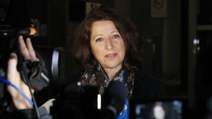 L'ancienne ministre de la Santé, Agnès Buzyn, annonce sa démission après sa désignation comme candidate LREM à la mairie de Paris, le 16 février 2020 à Paris.&nbsp; (GEOFFROY VAN DER HASSELT / AFP)