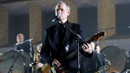 John Parish, en concert, le 31 octobre 2016, à la Carling Brixton Academy de Londres. (BURAK CINGI / REDFERNS)