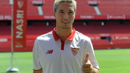 Samir Nasri sous ses nouvelles couleurs andalouses (CRISTINA QUICLER / AFP)