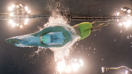 Sous l'eau le nageur br&eacute;silien Cesar Cielo ressemble &agrave; ca. Il a &eacute;t&eacute; photographi&eacute; lors des s&eacute;ries du 100 m nage libre mardi 31 juillet 2012. (FRANCOIS XAVIER MARIT / AFP)