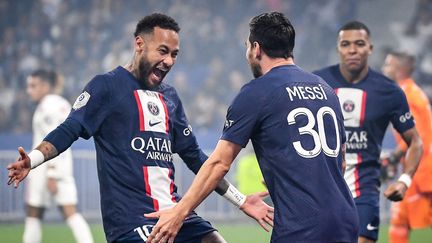 Neymar et Lionel Messi avec le PSG face à Lyon, dimanche 18 septembre.&nbsp; (MATTHIEU MIRVILLE / MATTHIEU MIRVILLE)