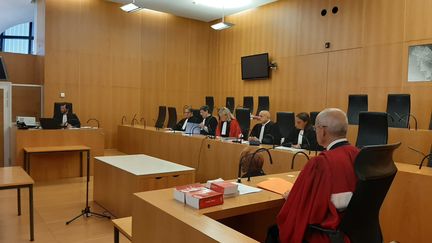 Une salle de la cour criminelle à Caen, en 2019 (MARCELLIN ROBINE / FRANCE-BLEU BASSE-NORMANDIE)