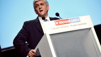 Herv&eacute; Morin prononce un discours le 20 novembre &agrave; La Maison de la Chimie in Paris. (MARTIN BUREAU/AFP)