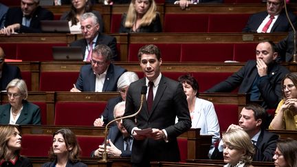 Le député renaissance Quentin Bataillon dans l'hémicycle de l'Assemblée nationale le 11 octobre 2022 à Paris. (ARTHUR NICHOLAS ORCHARD / HANS LUCAS / AFP)