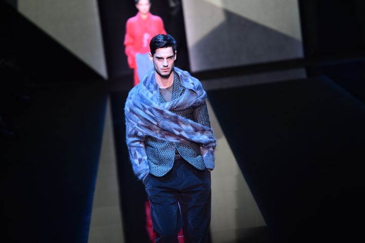 Giorgio Armani pap masculin automne-hiver 2017-18, à Milan, janvier 2017
 (GIUSEPPE CACACE / AFP)