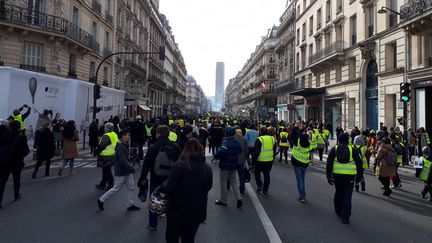 Manifestation des "gilets jaunes" à Paris le 9 février 2019. (BENJAMIN ILLY / FRANCE-INFO)