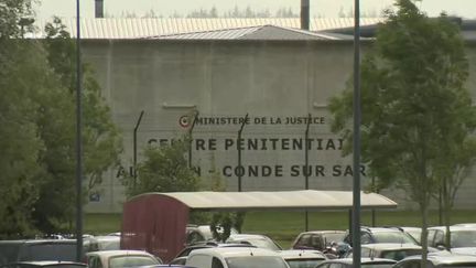 Orne : un détenu retient un surveillant de prison (France 2)