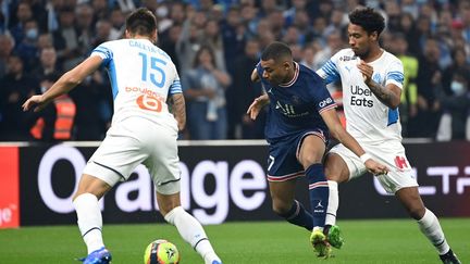 Kylian Mbappé lors du Classique OM-PSG, le 24 octobre 2021, au Vélodrome.&nbsp; (CHRISTOPHE SIMON / AFP)