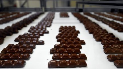 2,7 millions de barres Kinder Bueno sont produites chaque jour sur le plus grand site de fabrication de Nutella au monde&nbsp;à&nbsp;Villers-Ecalles dans la banlieue de Rouen. (Illustration) (ALEXANDRE MARCHI / PHOTOPQR / L'EST REPUBLICAIN / MAXPPP)