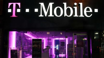 Iliad a confirm&eacute; des "rumeurs de presse" faisant &eacute;tat de sa volont&eacute; de racheter T-Mobile USA, le 31 juillet 2014. (MARK LENNIHAN/AP/SIPA / AP)