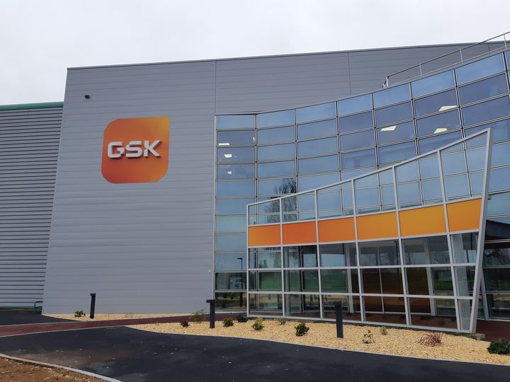 L'usine pharmaceutique GSK en Mayenne produit deux millions de gélules d'amoxicilline par jour. (SOLENNE LE HEN / RADIOFRANCE)