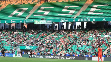 Le stade&nbsp;Geoffroy-Guichard, le 25 septembre 2021, lors du match de championnat entre Saint-Etienne et Nice.&nbsp; (PIERRE TEYSSOT / MAXPPP)