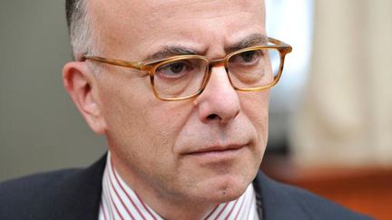  (Bernard Cazeneuve, le ministre de l'Intérieur, veut atteindre tous les acteurs du trafic de drogue © MAXPPP)