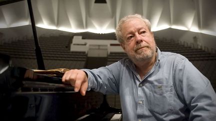 Le pianiste brésilien Nelson Freire le 7 juin 2008 à Santa Cruz de Tenerife (RAMON DE LA ROCHA / EFE / MAXPPP)