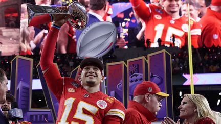 Le quarterback des Kansas City Chiefs, Patrick Mahomes, a été élu MVP du Super Bowl. (TIMOTHY A. CLARY / AFP)