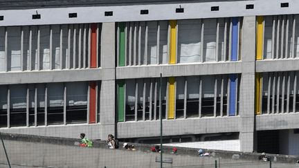 La maison de la Culture de Firminy, signée de l'architecte Le Corbusier, fait partie des sites candidats au classement au Patrimoine mondial de l'Humanité de l'Unesco.
