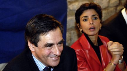 L'ancien Premier ministre, Fran&ccedil;ois Fillon, et l'ex-garde des Sceaux, Rachida Dati, en f&eacute;vrier 2008 &agrave; Paris. (STEPHANE DE SAKUTIN / AFP)