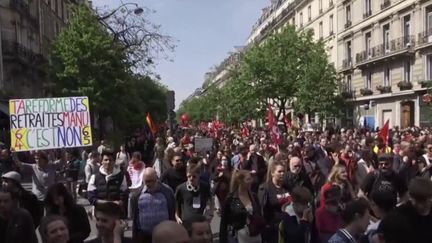 Manifestations du 1er-Mai : une mobilisation suivie dans de nombreuses villes. (FRANCEINFO)