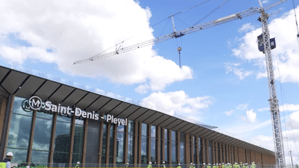 Transports : la première gare du Grand Paris Express ouvre ses portes