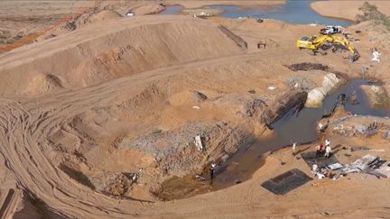 Patrimoine : extraordinairement basse, la Loire dévoile des trésors historiques