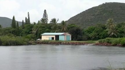 Nouvelle-Calédonie : les littoraux évacués après l’alerte tsunami (FRANCEINFO)