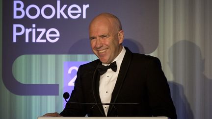  (Richard Flanagan à la remise du prix de meilleur auteur en Grande-Bretagne pour son livre "La route étroite vers le nord lointain" le 14 octobre 2014© Maxppp)