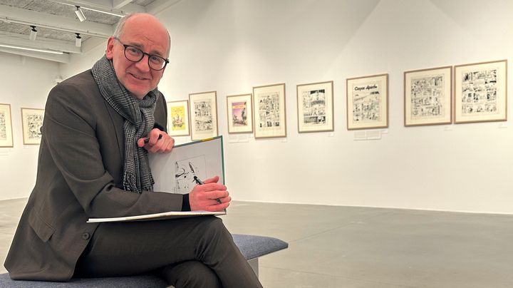 Blutch en dédicace à la galerie Huberty & Breyne à Bruxelles pour le vernissage de l'exposition sur les 100 ans de Morris (1/12/2023). (Galerie Huberty & Breyne)