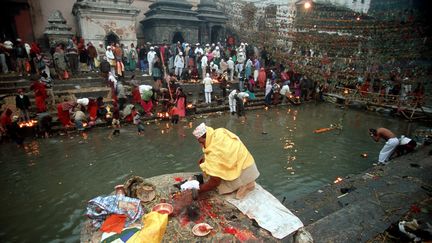 Consid&eacute;r&eacute; comme le temple de Shiva le plus sacr&eacute; de la capitale n&eacute;palaise, ce lieu de culte n'est accessible qu'aux personnes n&eacute;es au N&eacute;pal ou en Inde. (WADE DAVIS / GETTY IMAGES)