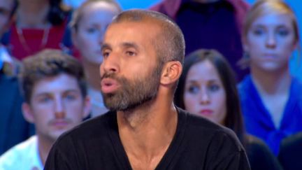 Nadir Dendoune sur le plateau du "Grand Journal", sur Canal+, le 24 septembre 2012. (CANAL + / FTVI)