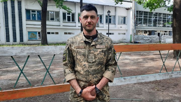 György, un combattant Géorgien en Ukraine. (Gilles Gallinaro / RADIO FRANCE)