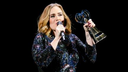 &nbsp; (Adele, trois albums, des millions de disques vendus et des récompenses à ne plus savoir qu'en faire © WAAA/ZDS/WENN.COM/SIPA)