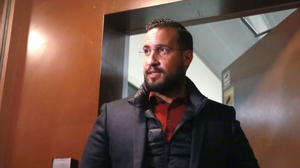 Alexandre Benalla après sa détention provisoire à la prison de la Santé, le 26 février 2019 à Paris. (JACQUES DEMARTHON / AFP)