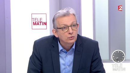 "Tous ceux qui sont à gauche sont hors du gouvernement", estime Pierre Laurent