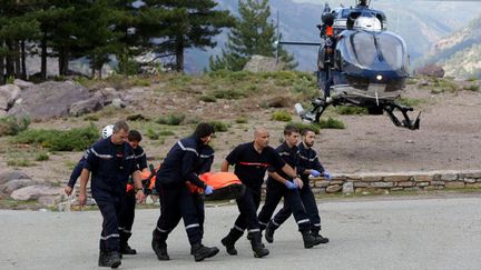 &nbsp; (Recherches des victimes lors du glissement de terrain le 10 juin dernier sur le célèbre GR 20 © Maxppp)