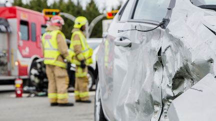 Bien avant la vitesse excessive, l'endormissement et les SMS au volant sont&nbsp;les premières causes d'accident du travail sur la route. (Getty Images)