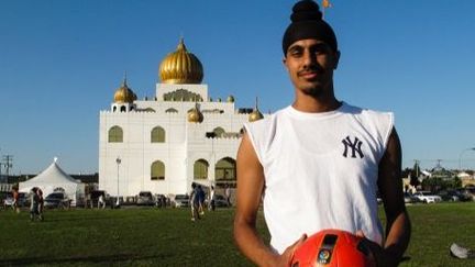 Aneel Samra, un Sikh de 18 ans, joueur de football à Montréal (14 juin 2013). (AFP)