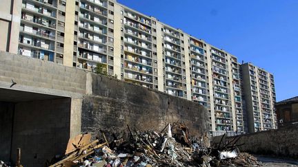 La cit&eacute; Bellevue, rue F&eacute;lix-Pyat &agrave; Marseille, en 2001. (MAXPPP)