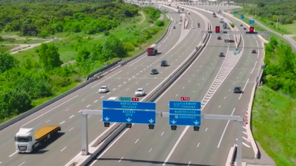 Vacances : une grève aux péages pourrait provoquer des perturbations sur les autoroutes du Sud (France 2)