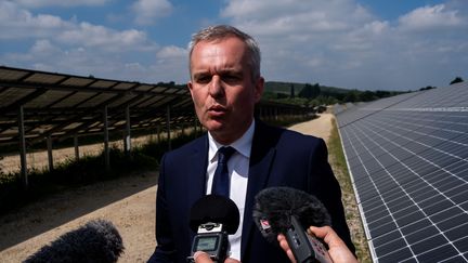 François de Rugy, ministre de la Transition écologique et solidaire, le 8 juillet 2019, à&nbsp;Baud (Morbihan). (MARTIN BERTRAND / HANS LUCAS / AFP)