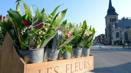 Du muguet en vente dans le village de Locon (Pas-de-Calais), le 1er mai 2013. (DENIS CHARLET / AFP)