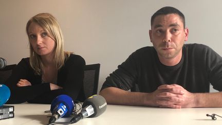 Laura et Jérôme, parents d'une victime de Joël Le Scouarnec, réclament un procès public. (MARGAUX STIVE / FRANCEINFO)