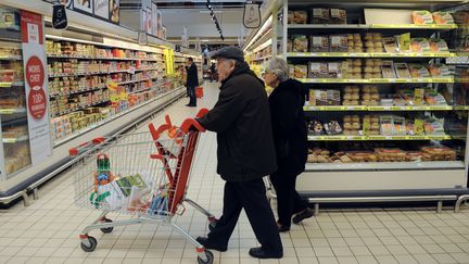 Les prix &agrave; la consommation sont repartis &agrave; la hausse de 0,3% en d&eacute;cembre 2012 et sont en augmentation de 1,2% (hors tabac) sur 2012. (FRED TANNEAU / AFP)