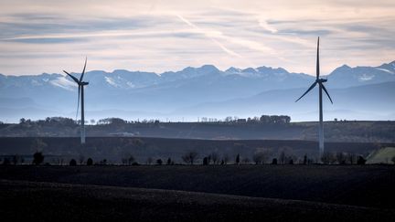 Des éoliennes, le 5 décembre 2018 à Nailloux (Haute-Garonne). (ERIC CABANIS / AFP)