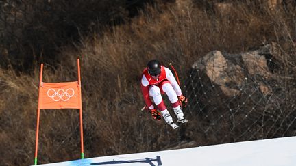 Matthias Mayer lors de la séance d'entraînement de la descente finalement annulée,&nbsp;à Yanqing (Chine), le 5 février 2022 (FRANCOIS-XAVIER MARIT / AFP)